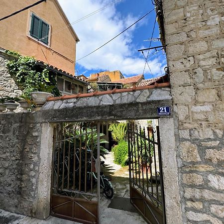Grgur Studio Apartments Split Buitenkant foto