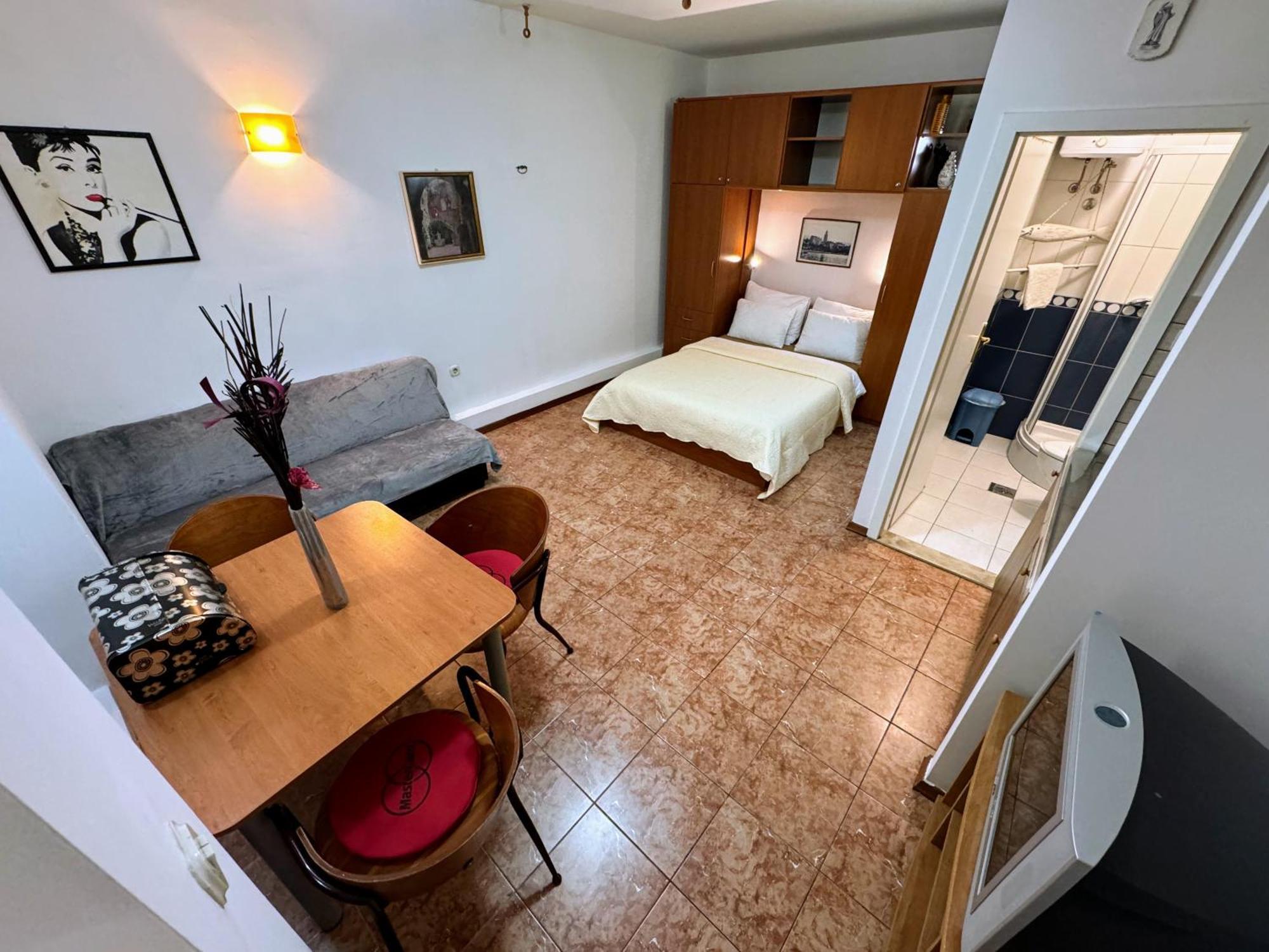 Grgur Studio Apartments Split Buitenkant foto