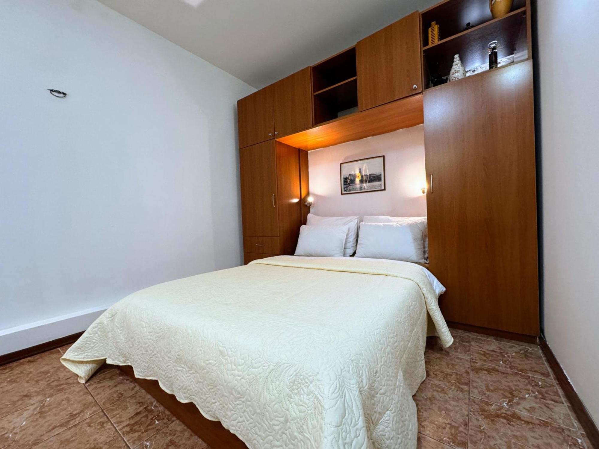 Grgur Studio Apartments Split Buitenkant foto