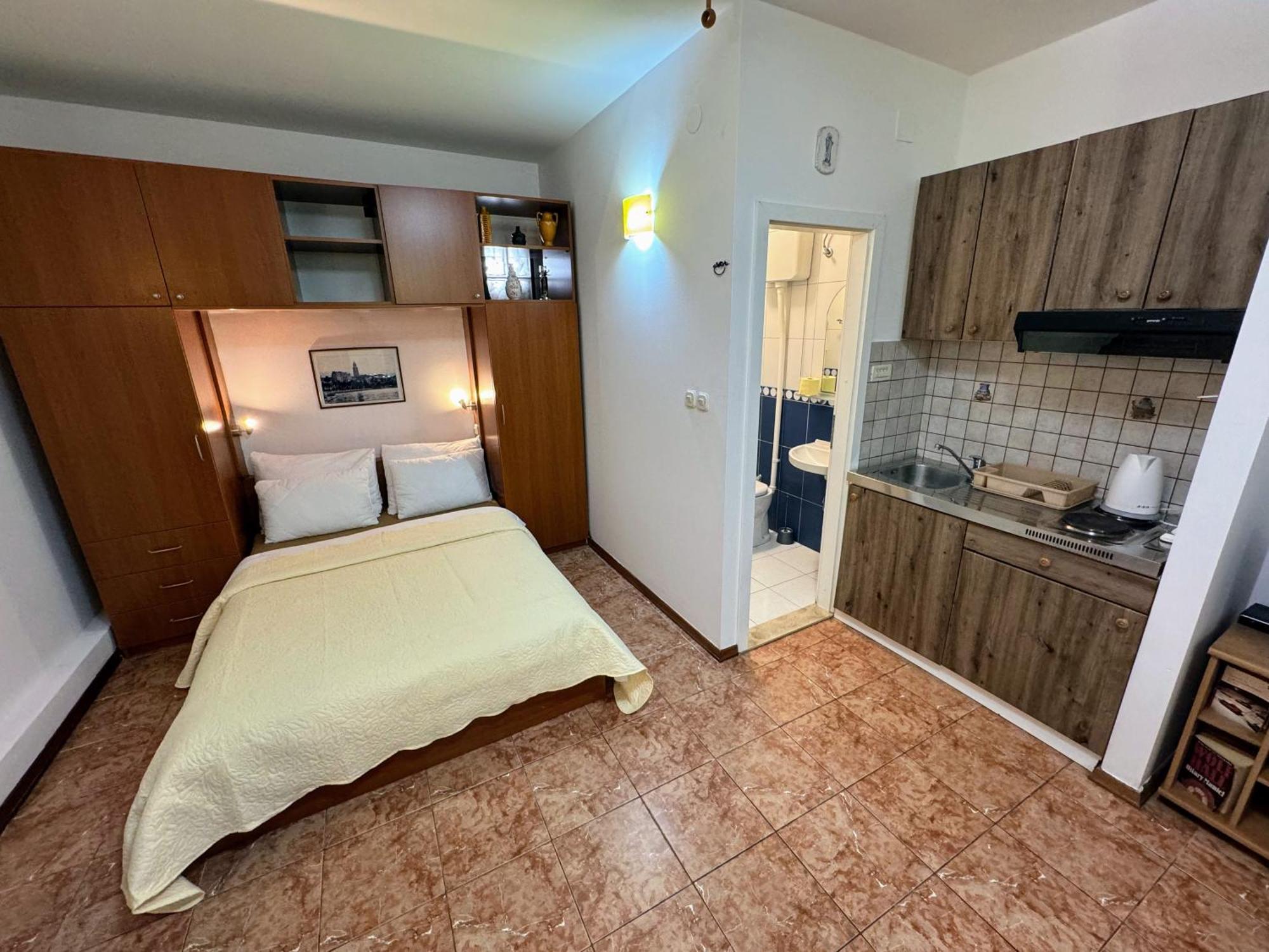 Grgur Studio Apartments Split Buitenkant foto