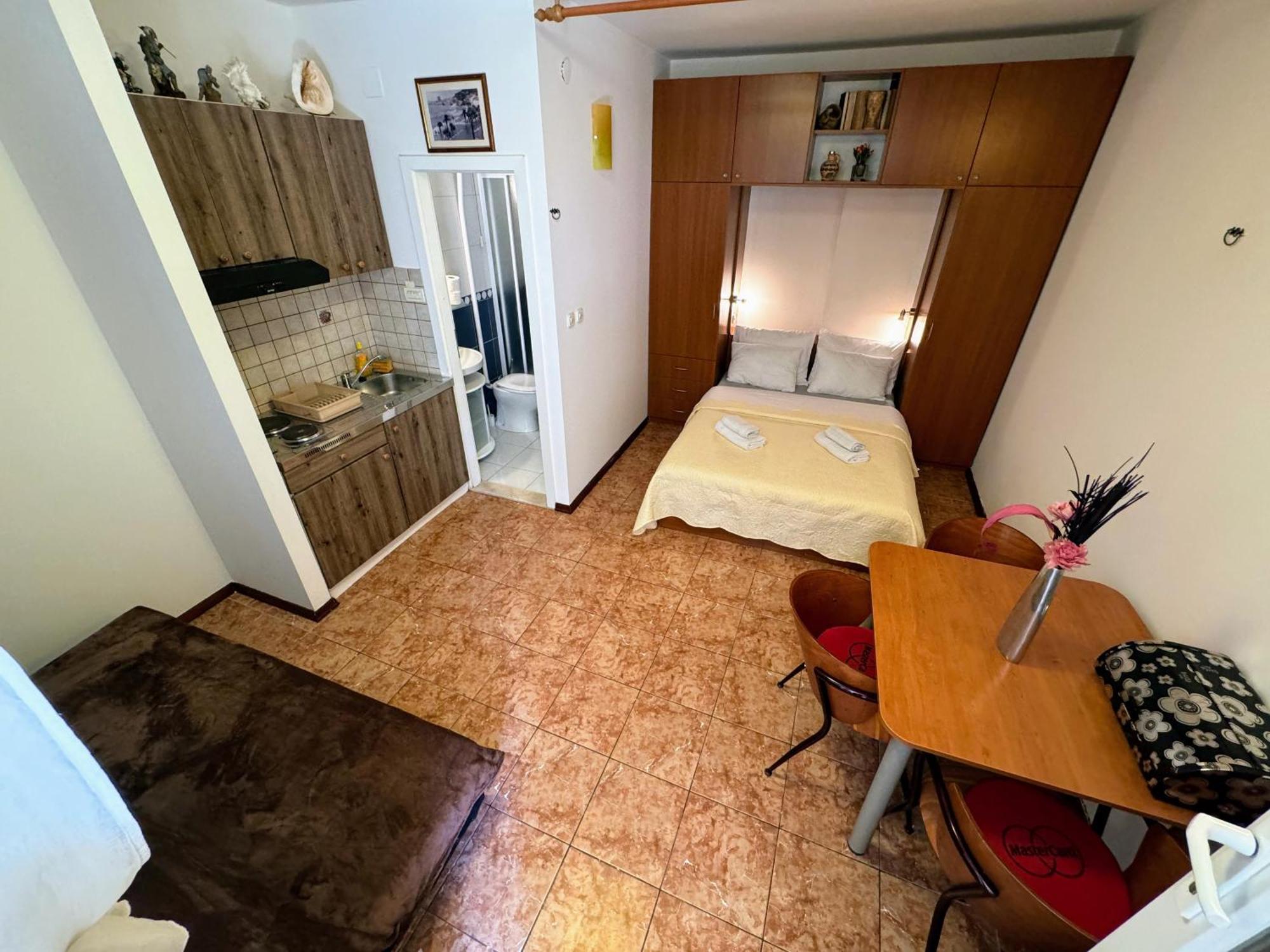 Grgur Studio Apartments Split Buitenkant foto