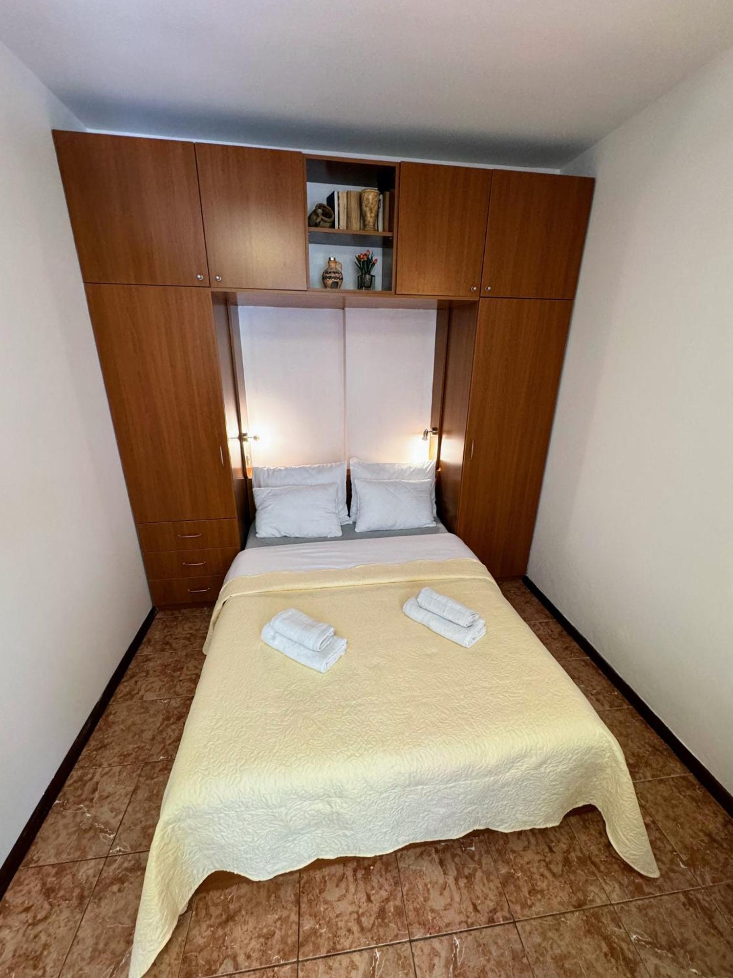 Grgur Studio Apartments Split Buitenkant foto